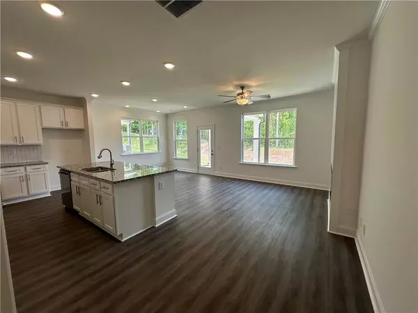 Flowery Branch, GA 30542,5619 Chickory DR #126