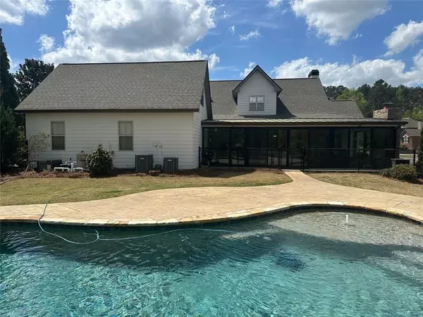 Loganville, GA 30052,325 Brook Hollow LN