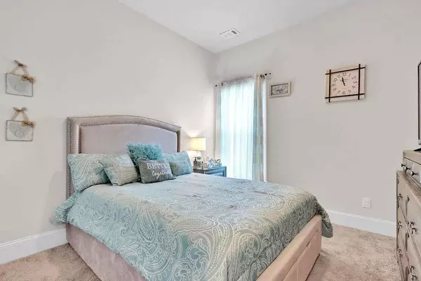 15 Granville LN Covington, GA 30016