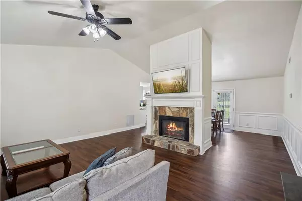 Woodstock, GA 30188,140 Apple Valley DR