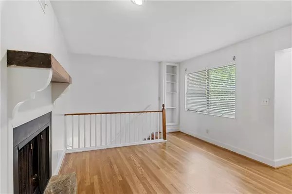 Atlanta, GA 30305,11 Peachtree Hills AVE NE #D2