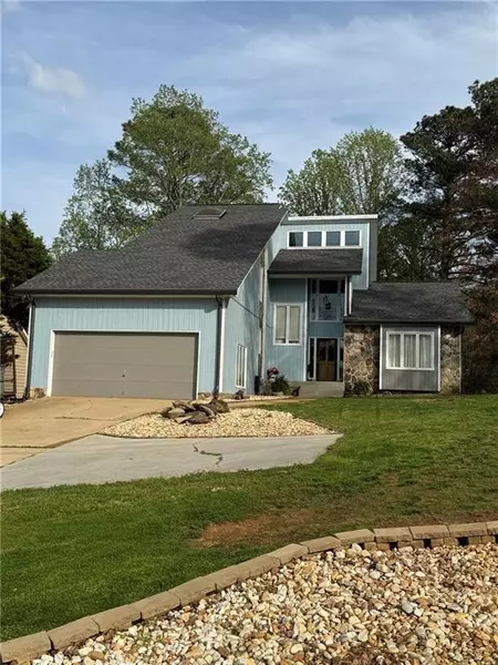 9014 Tarnwood CT, Villa Rica, GA 30180