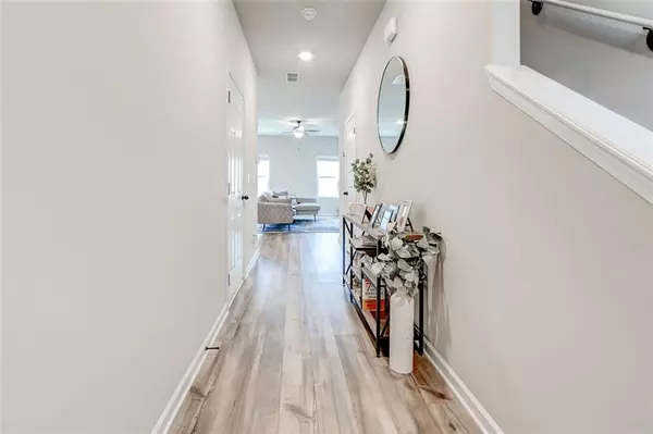 Atlanta, GA 30331,7154 SW CHARA LN SW