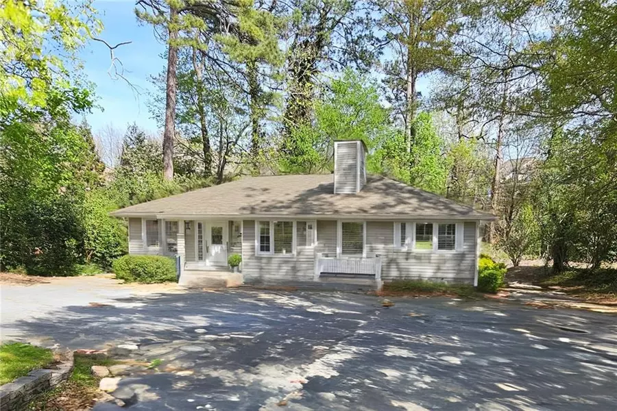 1805 Clairmont RD, Decatur, GA 30033