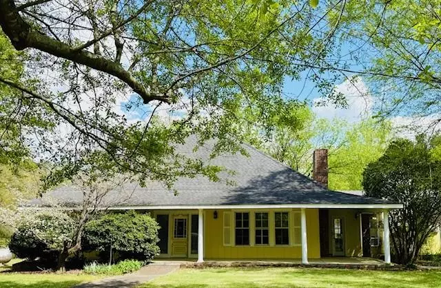 2084 Floyd Springs RD NE, Armuchee, GA 30105
