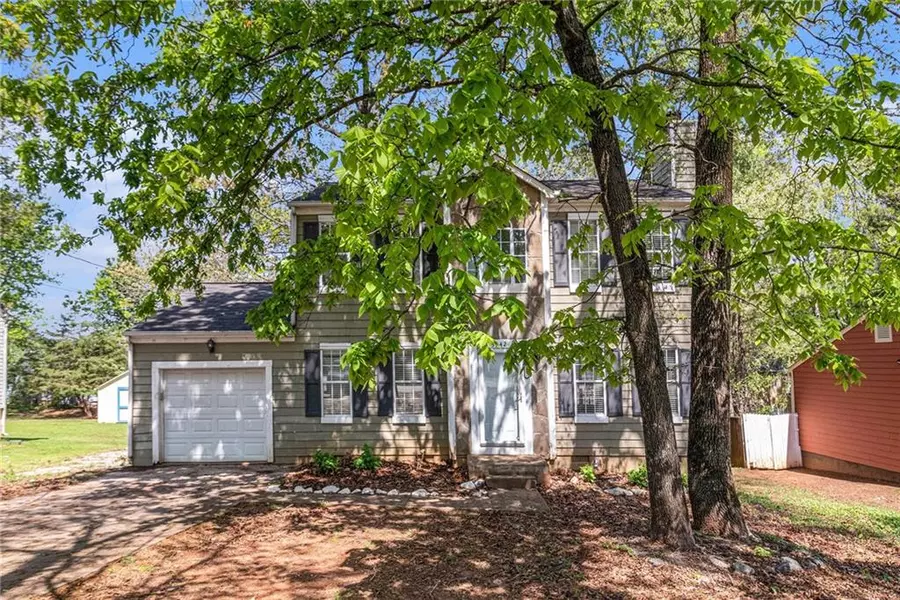 3742 Linecrest RD, Ellenwood, GA 30294