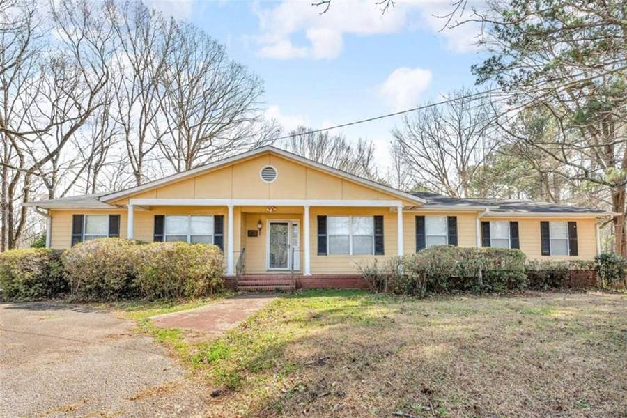 2981 W Point RD W, Lagrange, GA 30240