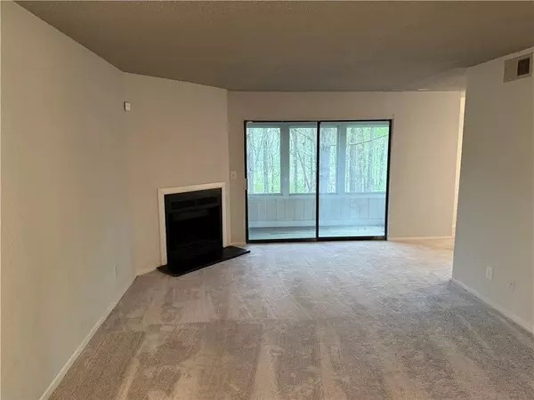 Norcross, GA 30093,323 SEASONS Pkwy