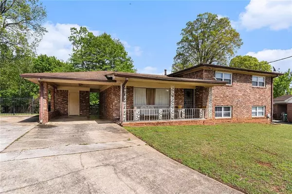 2044 Yucca DR, Decatur, GA 30032