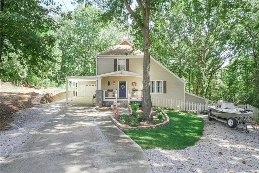 9050 Pine Tree CIR, Gainesville, GA 30506
