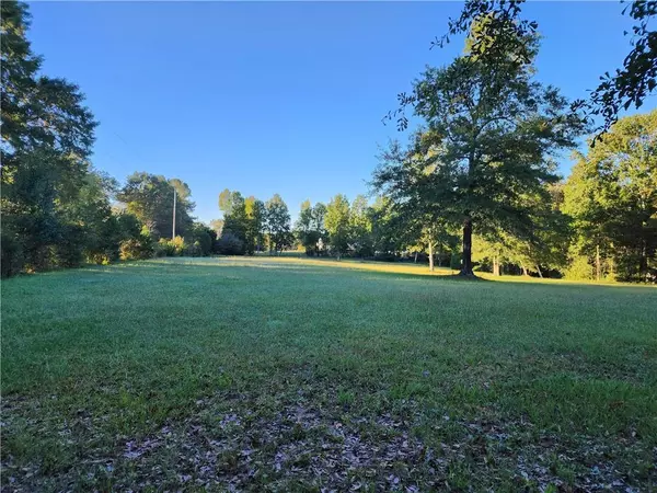 11910 Hamilton RD, Chattahoochee Hills, GA 30268