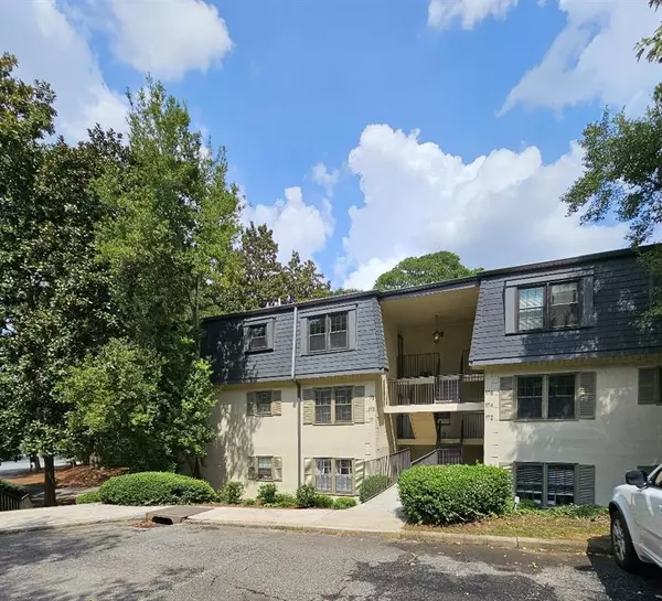 173 Amherst PL NW, Atlanta, GA 30327