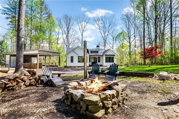 Ellijay, GA 30536,428 Licklog RD