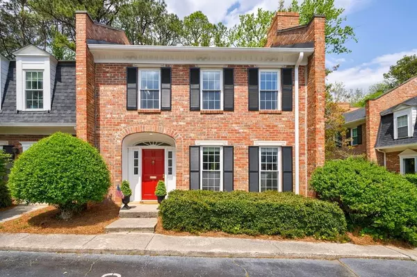 12 Valley Forge PL NW #215, Atlanta, GA 30318