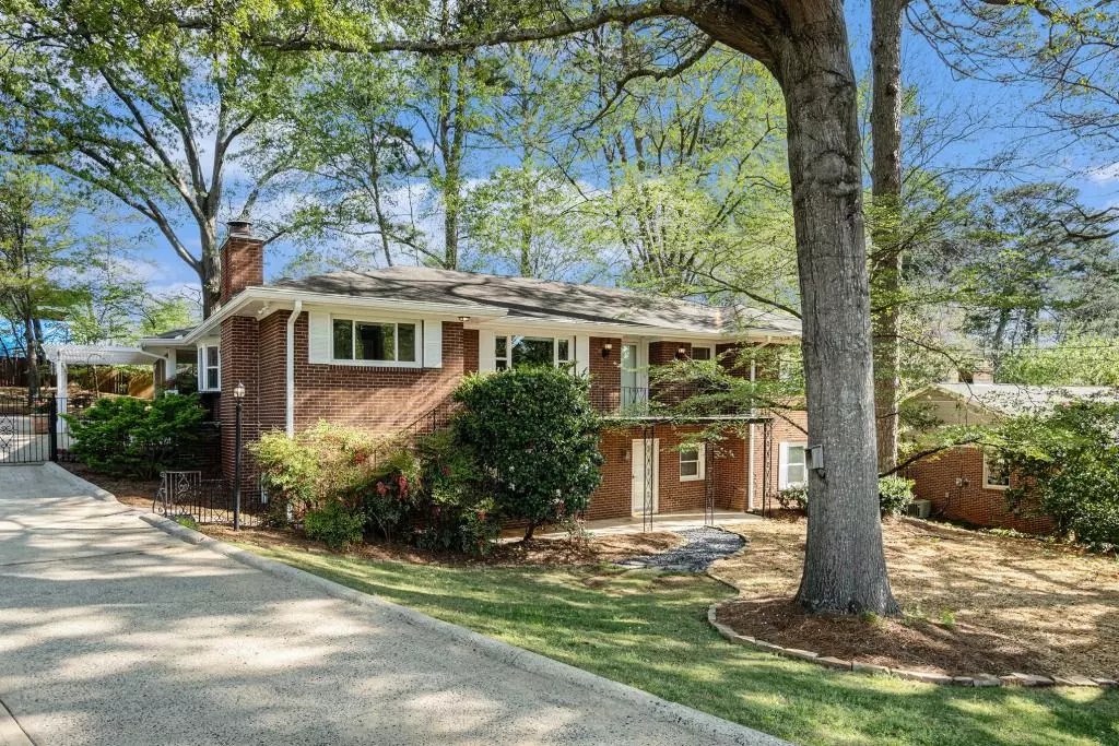 Decatur, GA 30033,2210 Leafmore DR