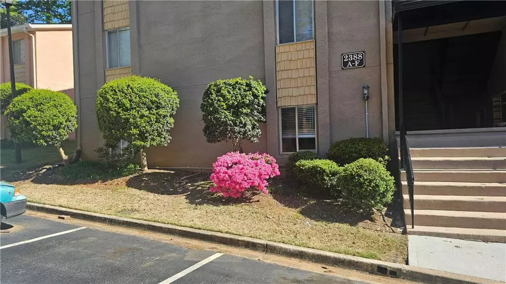 2388 Lawrenceville HWY #D, Decatur, GA 30033