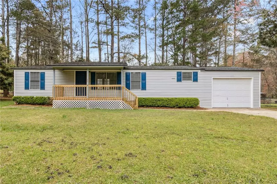 137 Giles RD, Winder, GA 30680