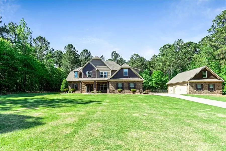 105 Chantilly LN, Fayetteville, GA 30215