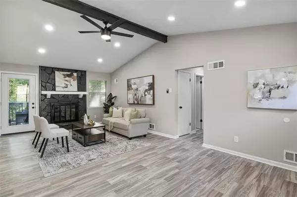 Lithonia, GA 30038,4983 NEEDLE KNOB CT