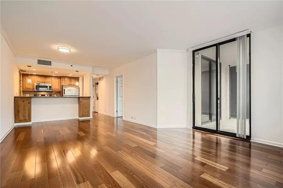 3481 Lakeside DR NE #1504, Atlanta, GA 30326