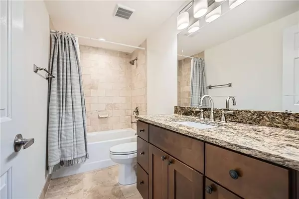 Atlanta, GA 30326,3481 Lakeside DR NE #1504