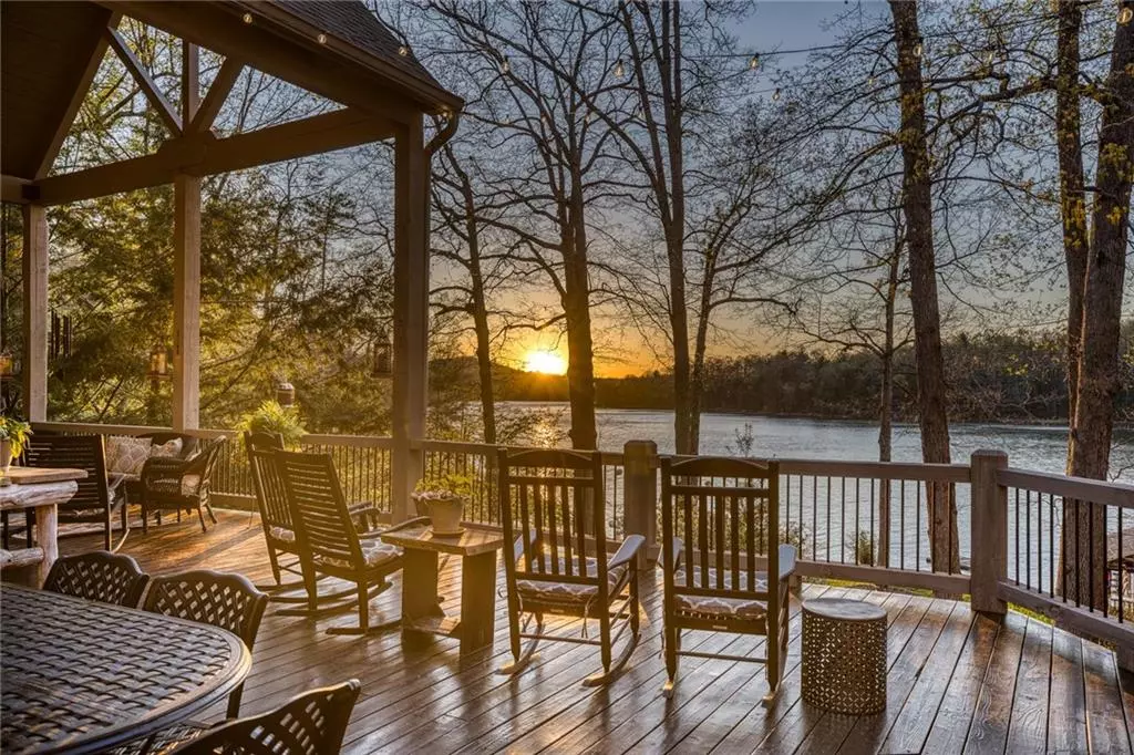 Morganton, GA 30560,790 Star Creek DR