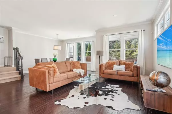 Roswell, GA 30075,7110 Lowery Oak DR