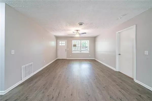 Mcdonough, GA 30253,210 Meadowbrook DR