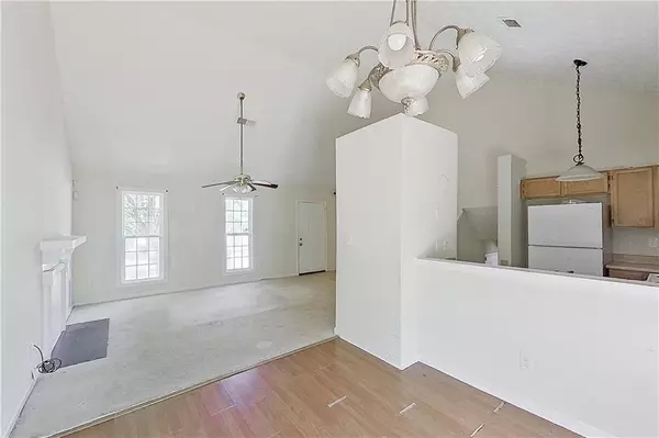 Decatur, GA 30034,3311 Basking Shade LN