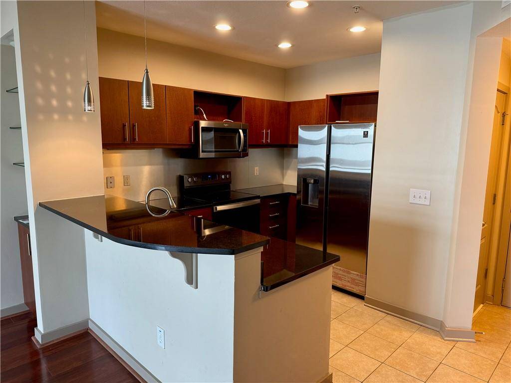 Atlanta, GA 30363,390 17th ST NW #5014