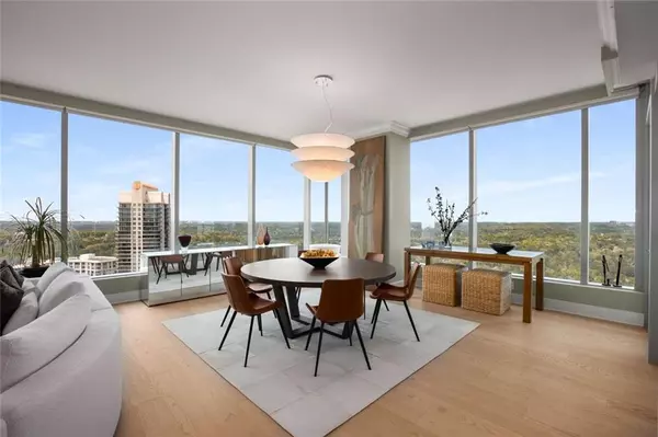 Atlanta, GA 30326,3630 Peachtree RD NE #3207