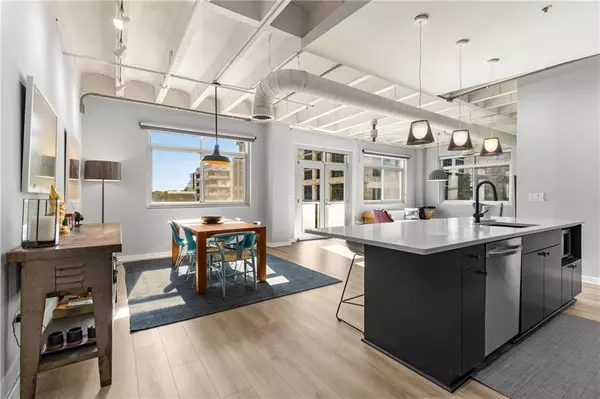 Atlanta, GA 30308,805 Peachtree ST NE #220