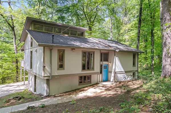 Tucker, GA 30084,352 Theresa CT