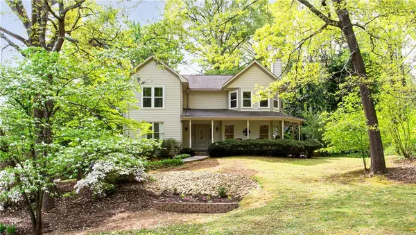 4992 Laurel DR NE, Roswell, GA 30075