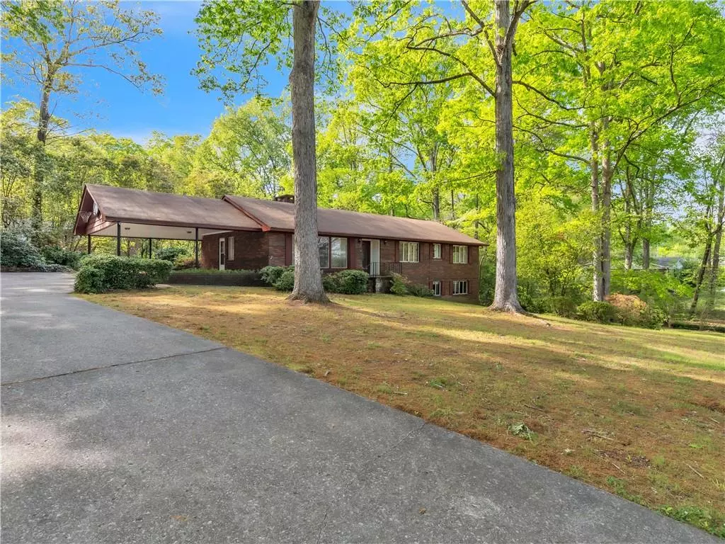 Calhoun, GA 30701,218 Woodland DR