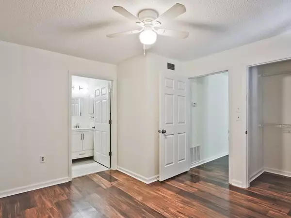 Sandy Springs, GA 30328,632 Granville CT