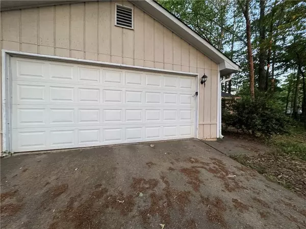 Jonesboro, GA 30238,655 Raven CT
