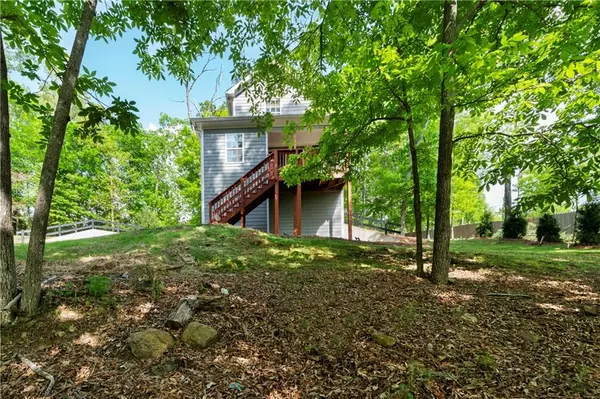 15 SWALLOW DR SE, White, GA 30184