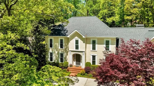Atlanta, GA 30327,5655 Errol PL NW