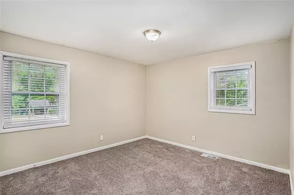 Atlanta, GA 30354,310 OAK DR SE