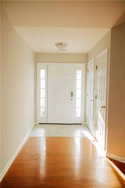 Villa Rica, GA 30180,1048 S Creek DR