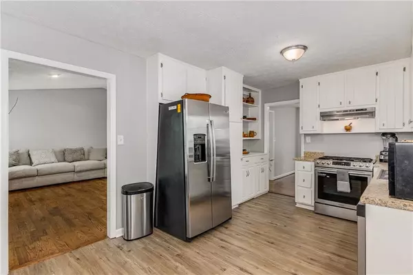 Woodstock, GA 30188,204 Holly Creek WAY