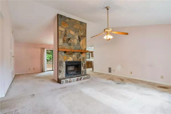 Woodstock, GA 30188,502 Knollwood PL