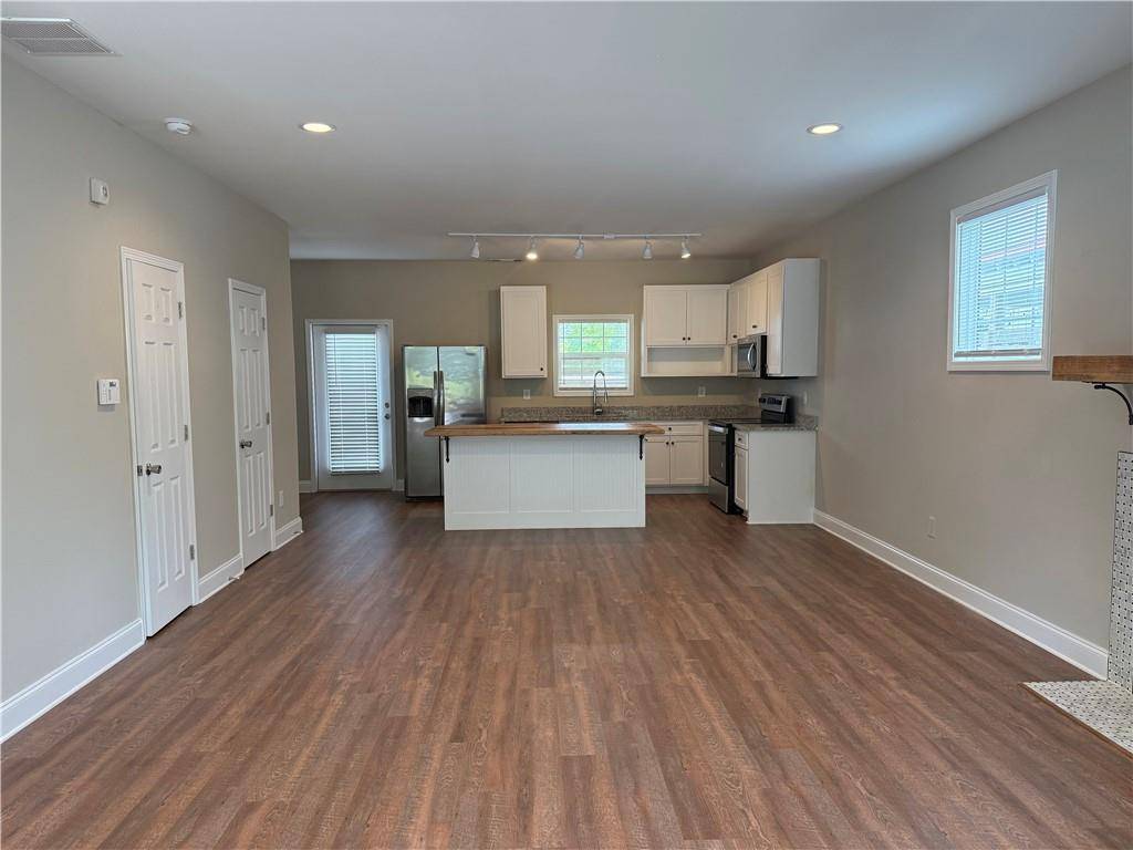 Gainesville, GA 30501,770 Grove ST