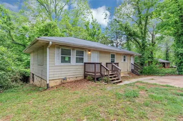 Decatur, GA 30032,2952 MCAFEE RD