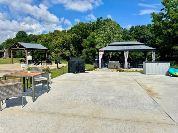 121 Mountain Meadows DR, Morganton, GA 30560