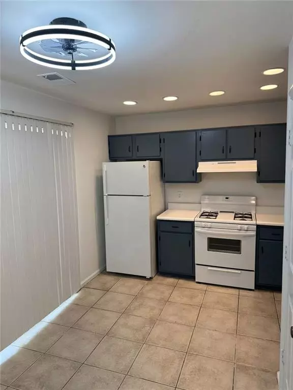 Lithonia, GA 30058,2080 Charter LN