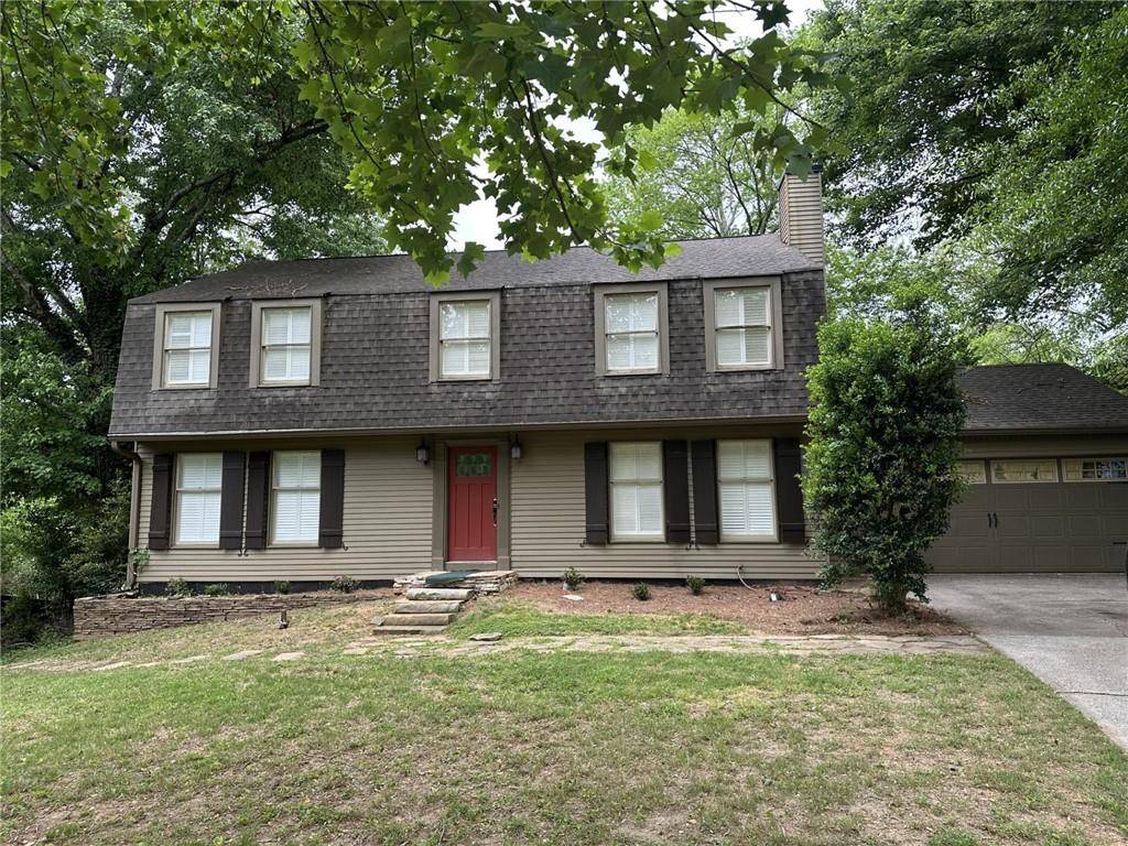 150 N Pond CT, Roswell, GA 30076