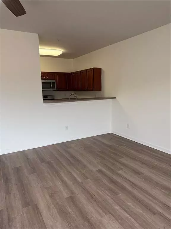 Cumming, GA 30040,290 Azalea CIR