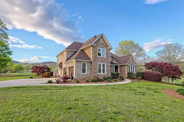 Clarkesville, GA 30523,526 Orchard DR
